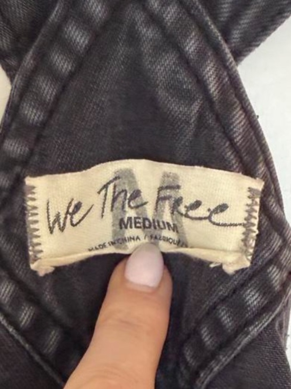 Free People We The Free Ziggy Shortalls Black Denim Overalls M - Picture 7 of 7